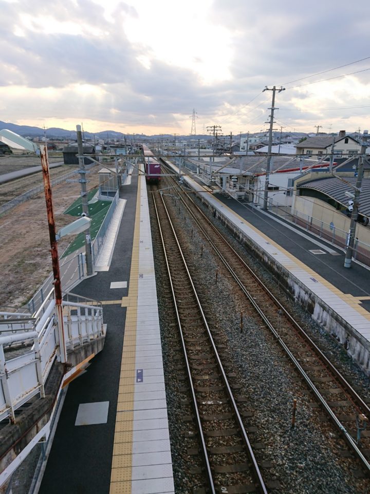 早島駅ホームこう上